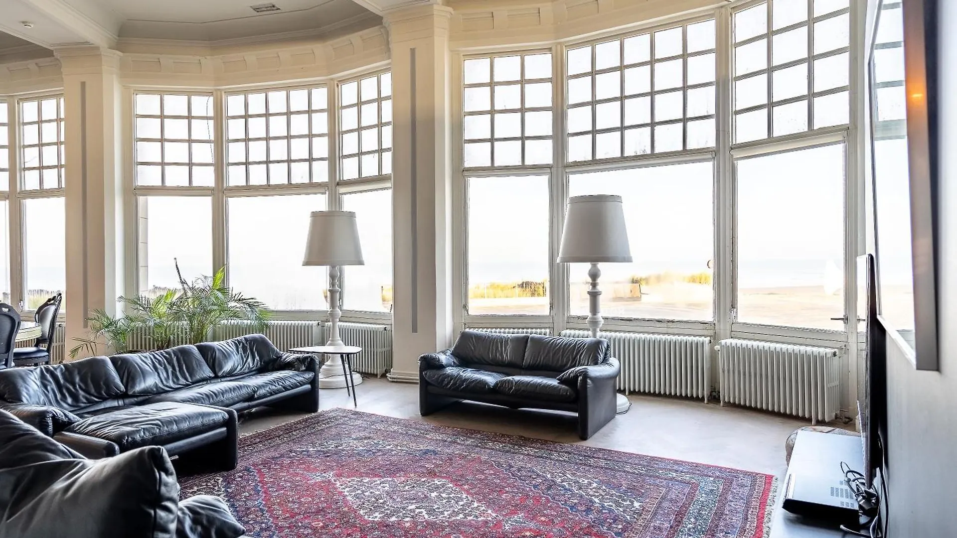 La Rotonde 7 Chambres Face A La Mer Dans Un Cadre Unique A Westende By La Conciergerie Middelkerke Apartment